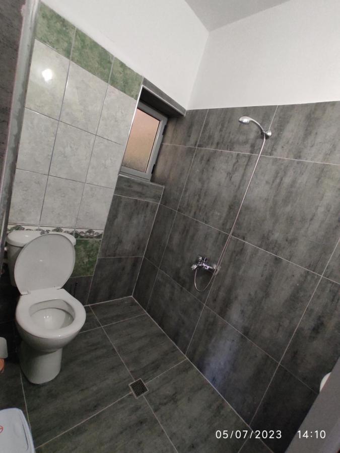 Guest House Pashollari Μπεράτ Εξωτερικό φωτογραφία