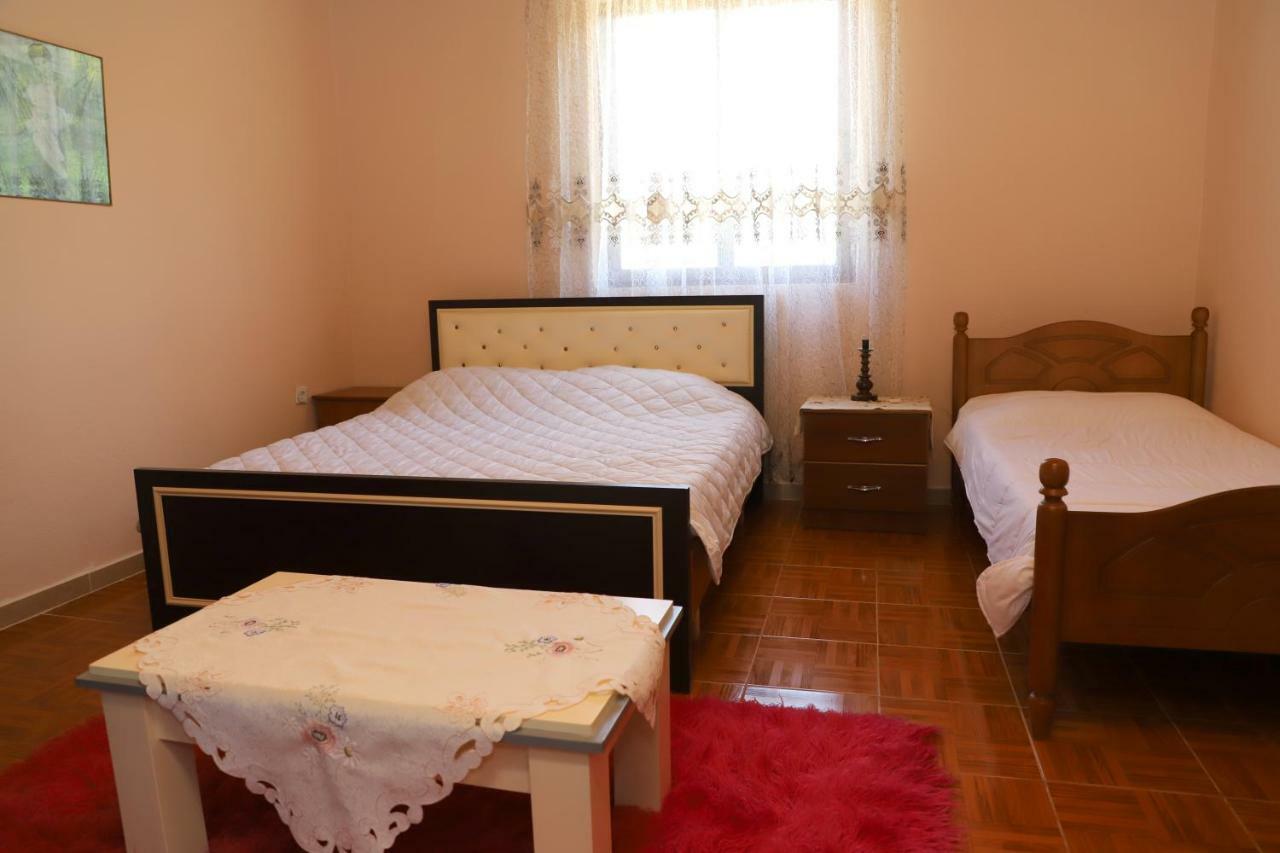 Guest House Pashollari Μπεράτ Δωμάτιο φωτογραφία