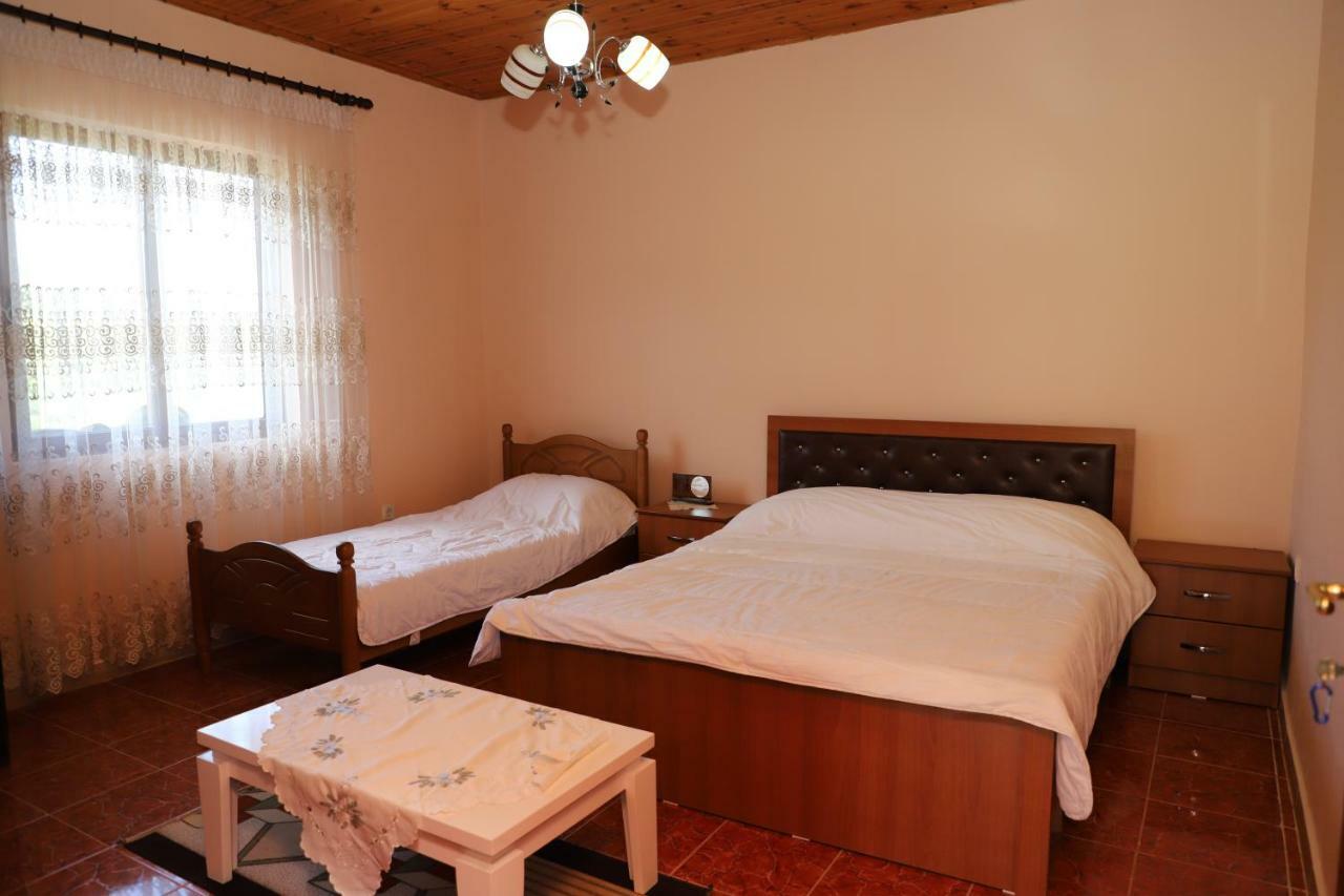 Guest House Pashollari Μπεράτ Εξωτερικό φωτογραφία