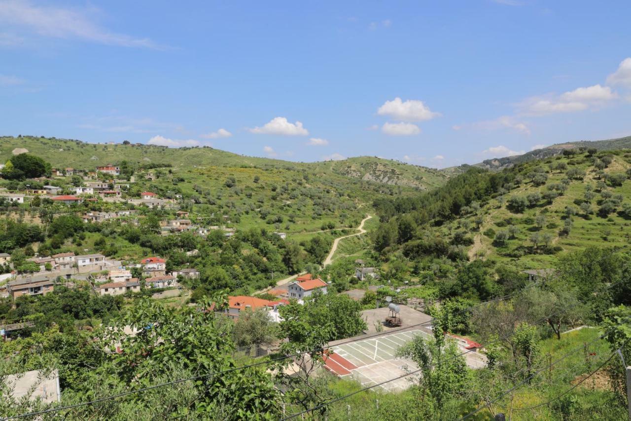Guest House Pashollari Μπεράτ Εξωτερικό φωτογραφία