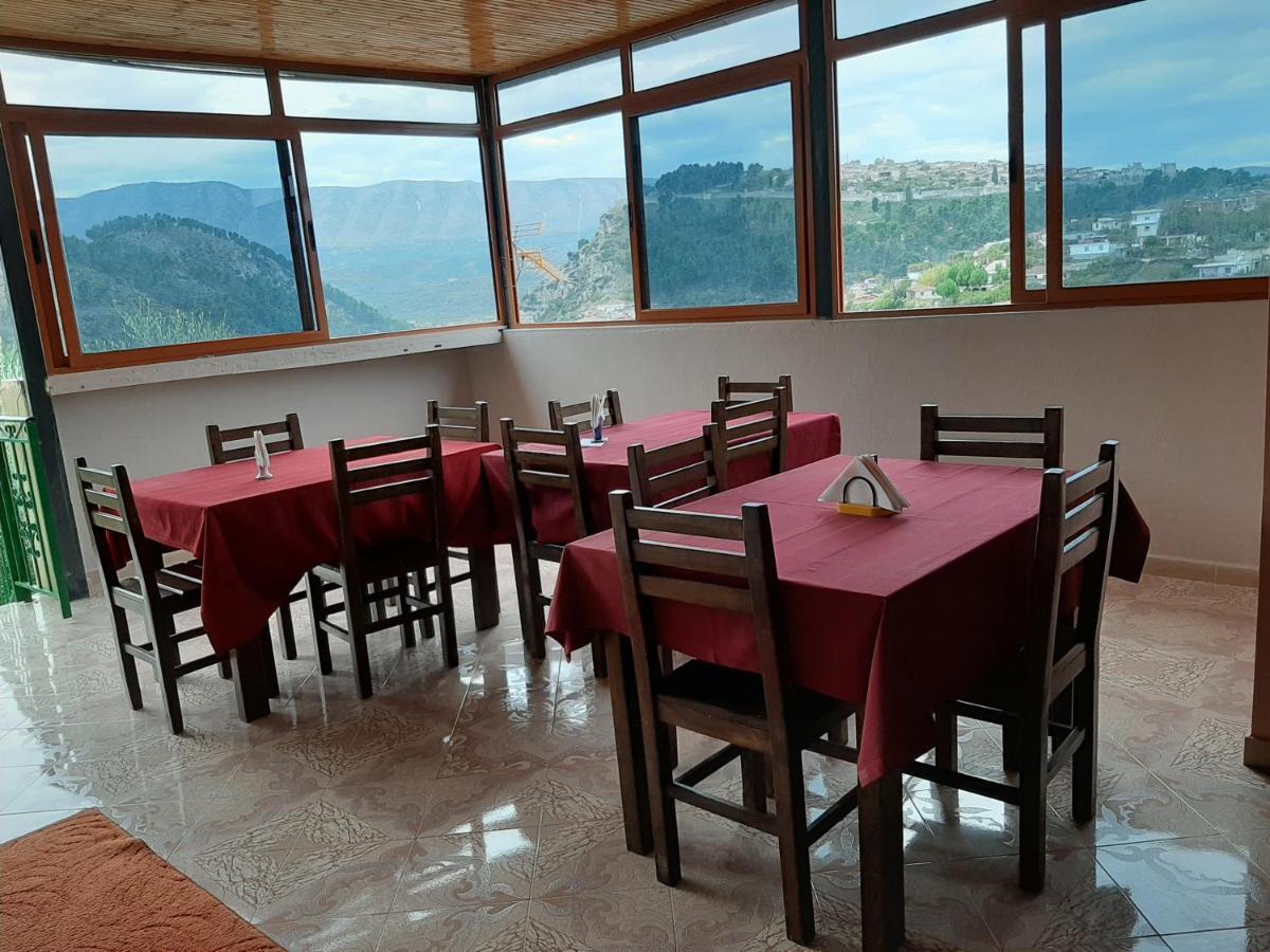 Guest House Pashollari Μπεράτ Εξωτερικό φωτογραφία